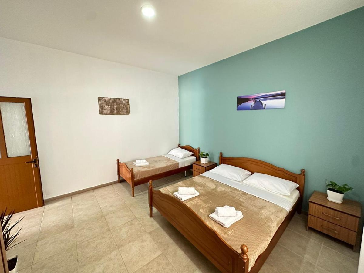 Vlora Villa With Private Parking Exterior foto