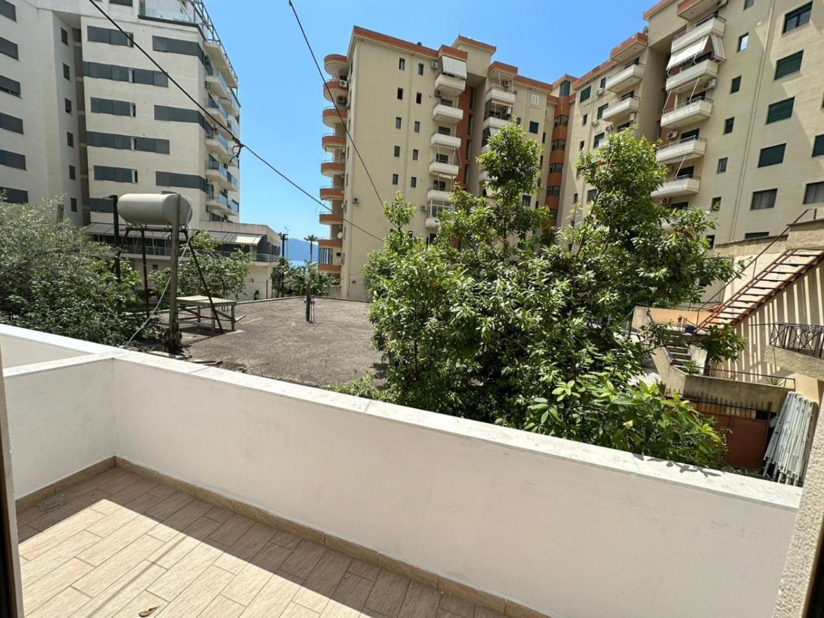 Vlora Villa With Private Parking Exterior foto