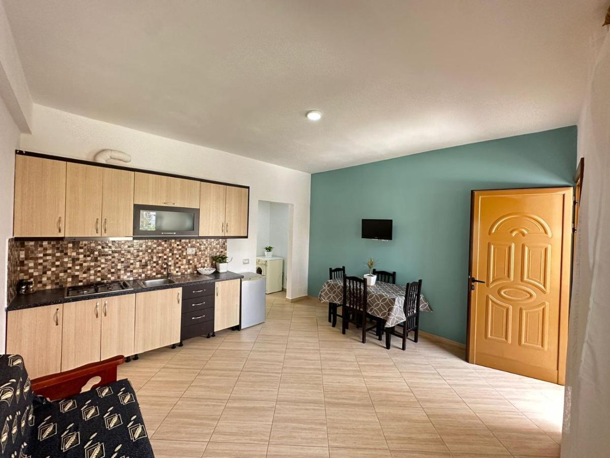 Vlora Villa With Private Parking Exterior foto