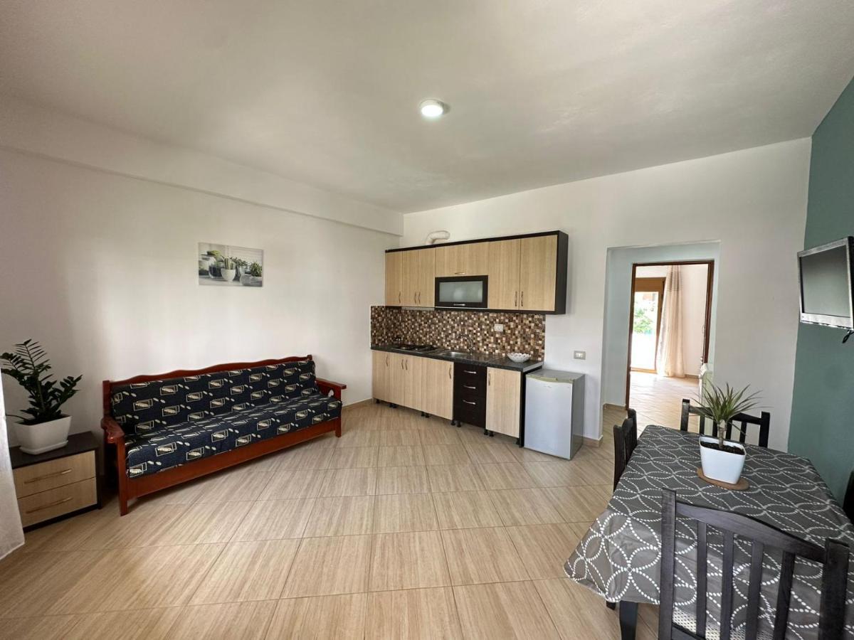 Vlora Villa With Private Parking Exterior foto